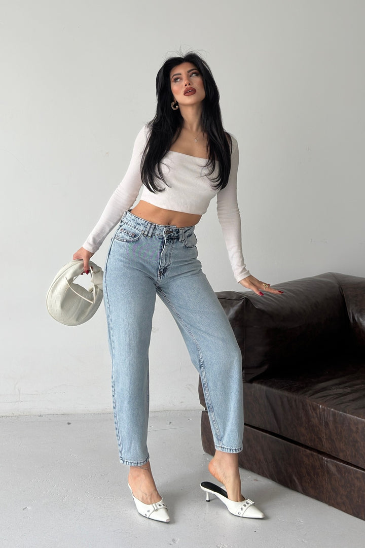 XLJ Mom Fit Jean 7057 - Michigan City