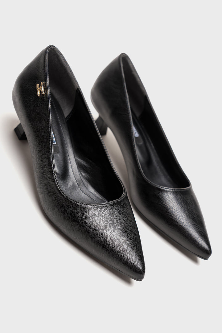 DSM Doss Black Leather Low Heel Women's Pointed Toe Women's Shoe - Figueras