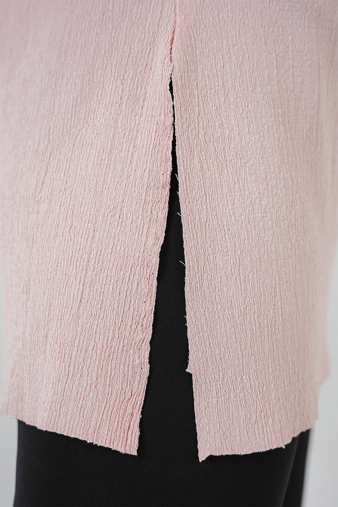 BGD Women Side Slit Knitted T-Shirt - Powder - Sabinas
