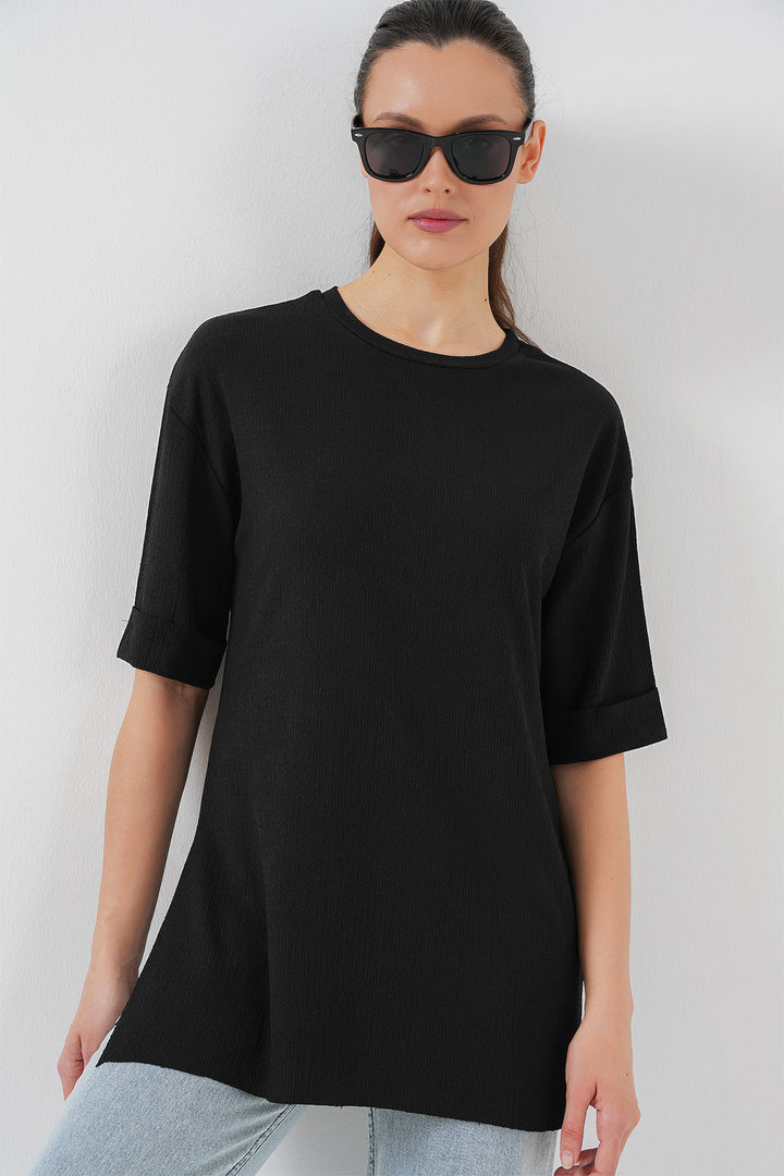 BGD Women Side Slit Knit T-shirt - Black - Ocuilan de Arteaga