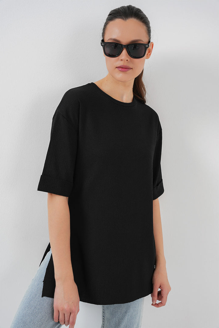 BGD Women Side Slit Knit T-shirt - Black - Ocuilan de Arteaga