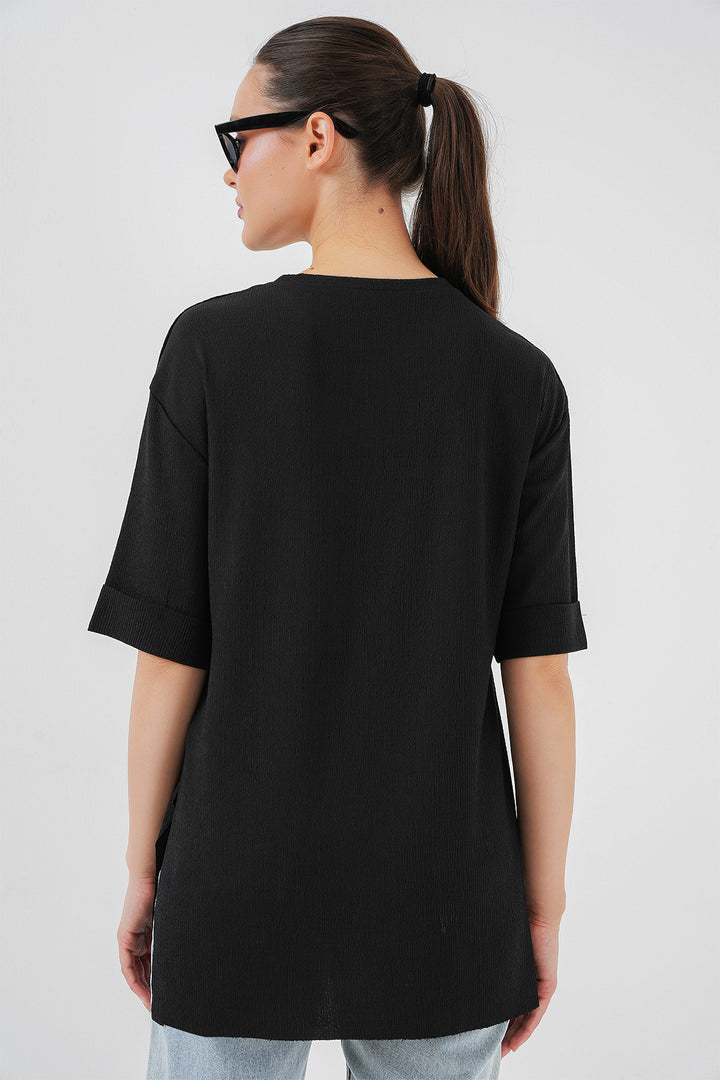 BGD Women Side Slit Knit T-shirt - Black - Ocuilan de Arteaga