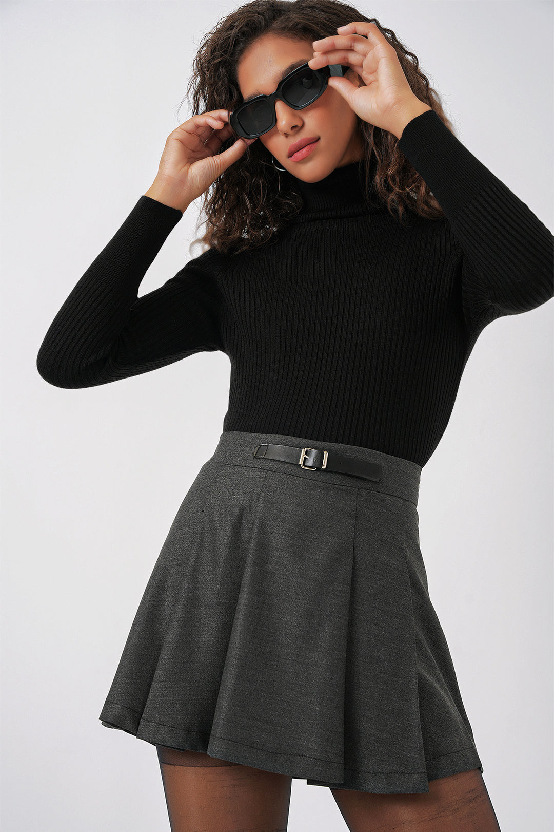 BGD Women Women's Belted Mini Shorts Skirt - Anthracite - Ciudad de Ceuta