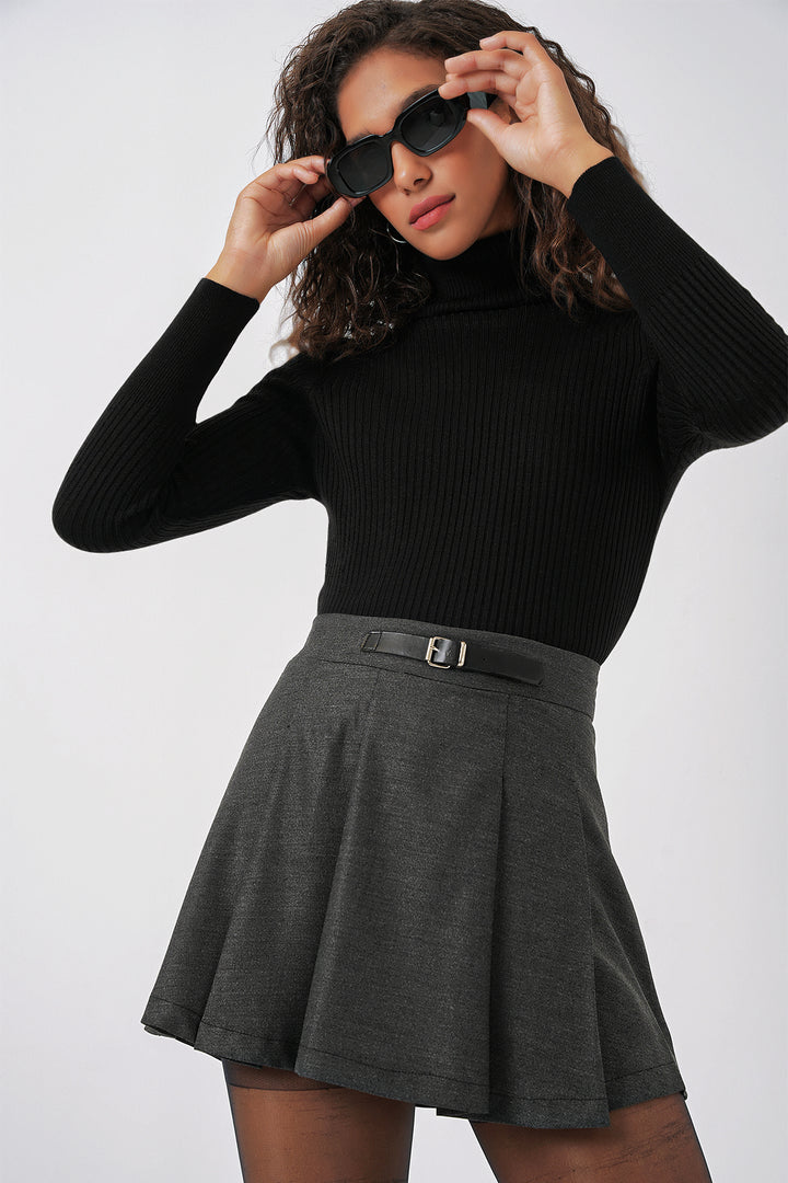 BGD Women Women's Belted Mini Shorts Skirt - Anthracite - Ciudad de Ceuta
