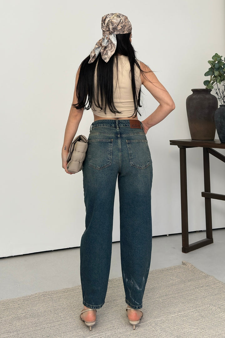 XLJ Mom Fit Jean 7057 - Roeselare