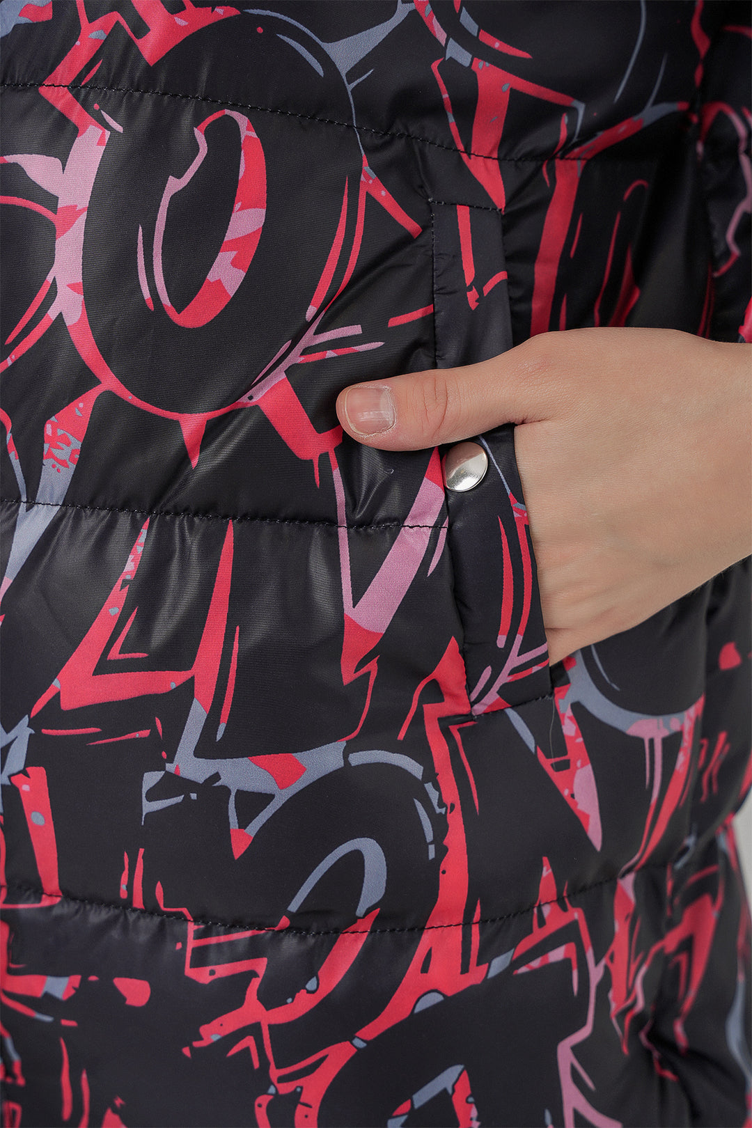 BGD Women Patterned Puffer Jacket - Black - Seelze