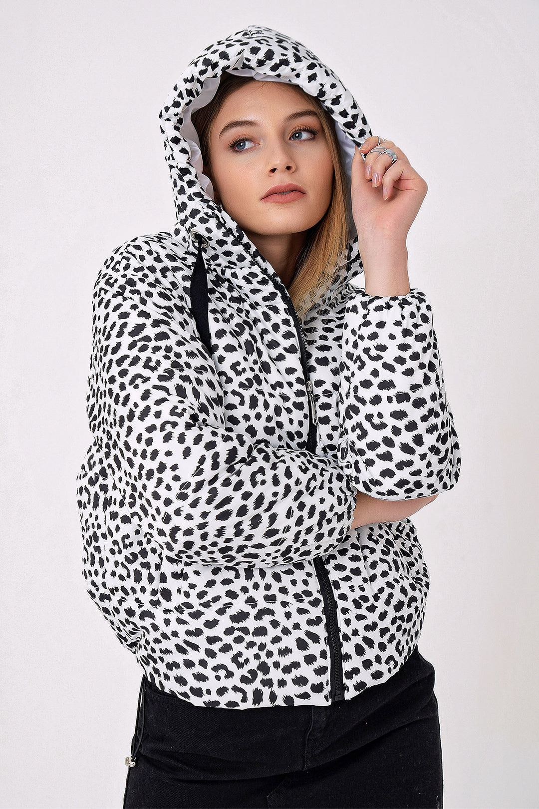 BGD Women Patterned Puffer Jacket - White - Moline