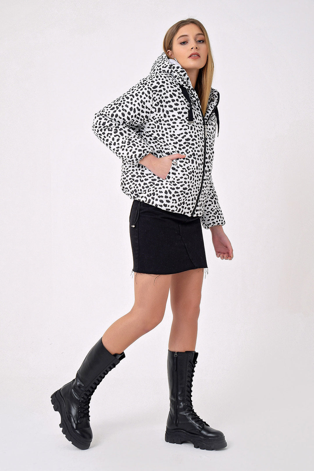 BGD Women Patterned Puffer Jacket - White - Moline