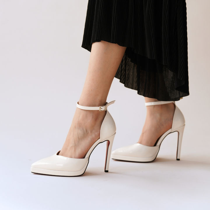 DSM Coren White Patent Leather Low Platform Women's Shoe - York