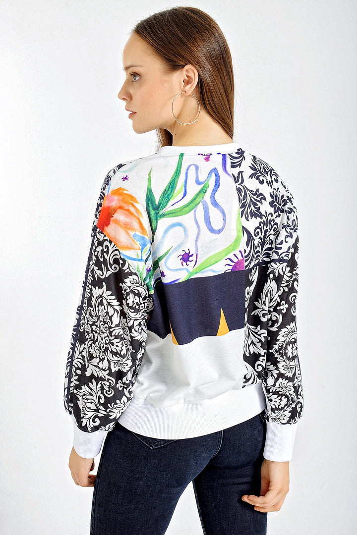 BGD Women Mixed Pattern Oversized Sweatshirt - White - Stevenage