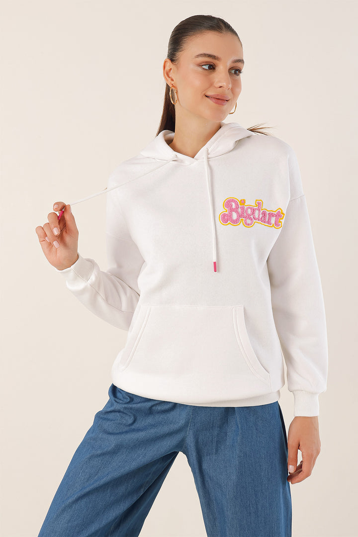 BGD Women Embroidered Oversize Sweatshirt - White - Avondale