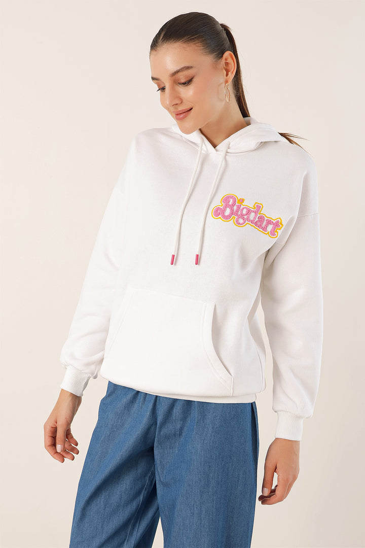 BGD Women Embroidered Oversize Sweatshirt - White - Avondale