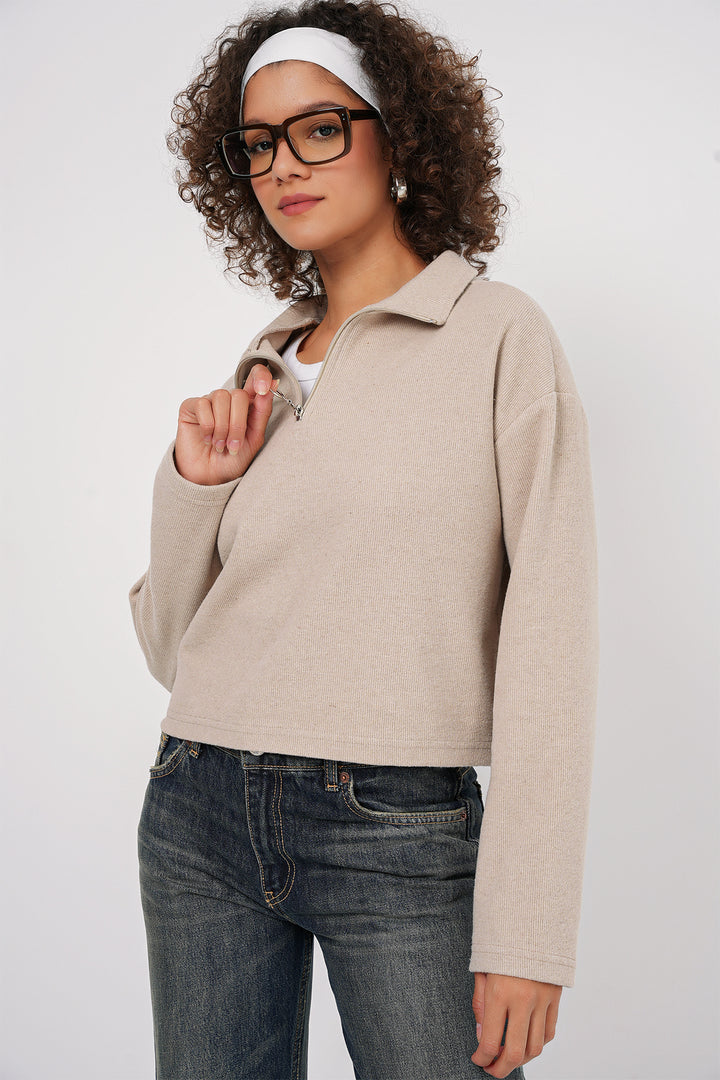 BGD Women Zip Neck Knitted Sweatshirt - Cream - New York