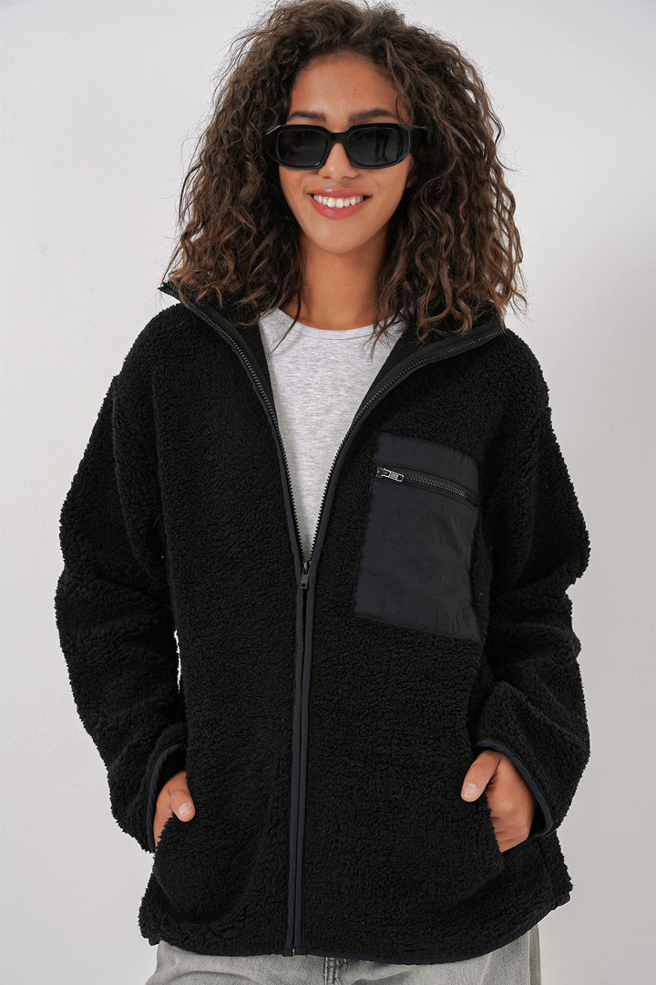 BGD Women Women's Zippered Oversized Plush Jacket - Black - Châtillon