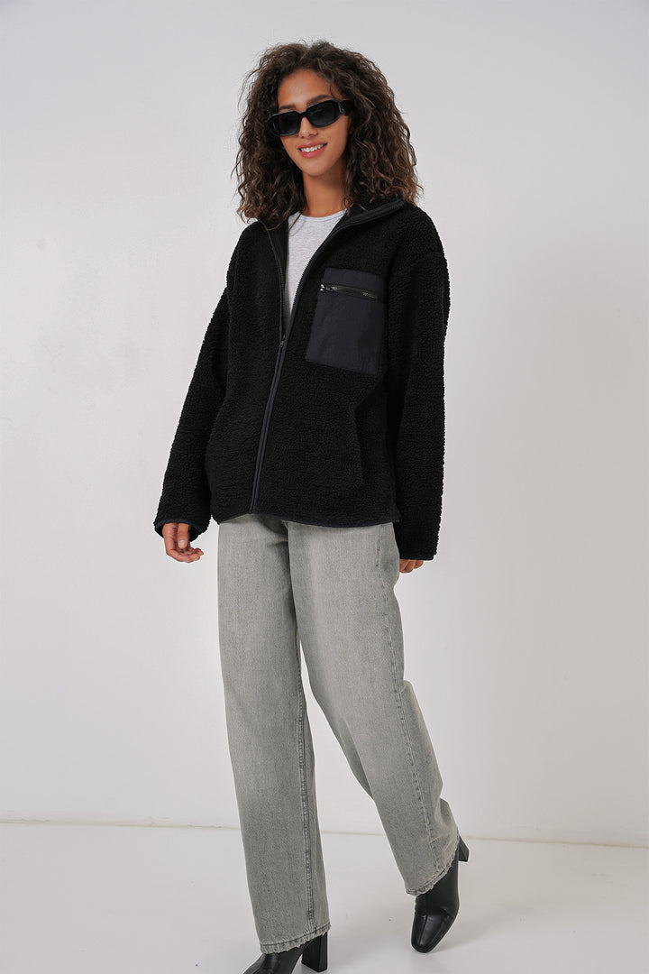 BGD Women Women's Zippered Oversized Plush Jacket - Black - Châtillon