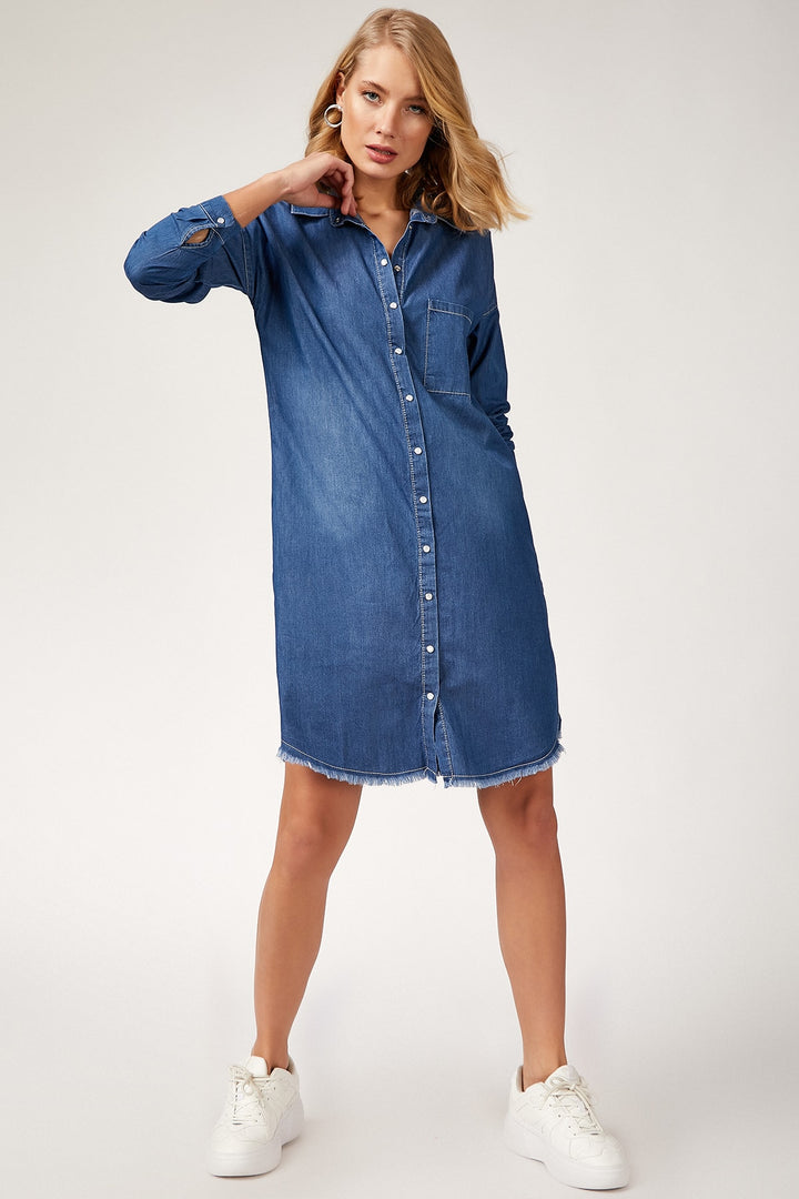 BGD Women FRINGED DENIM TUNIC - Blue - Avondale