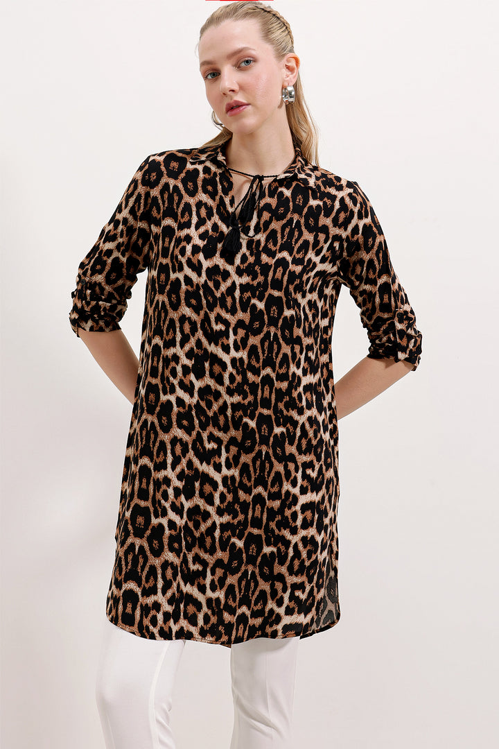BGD Women Necklace Tied Patterned Tunic - Brown - Avondale