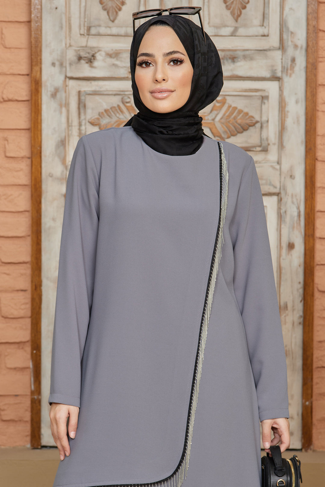 ZRF طقم تونيك نسائي بتفاصيل سلسلة - رمادي - Buena Park