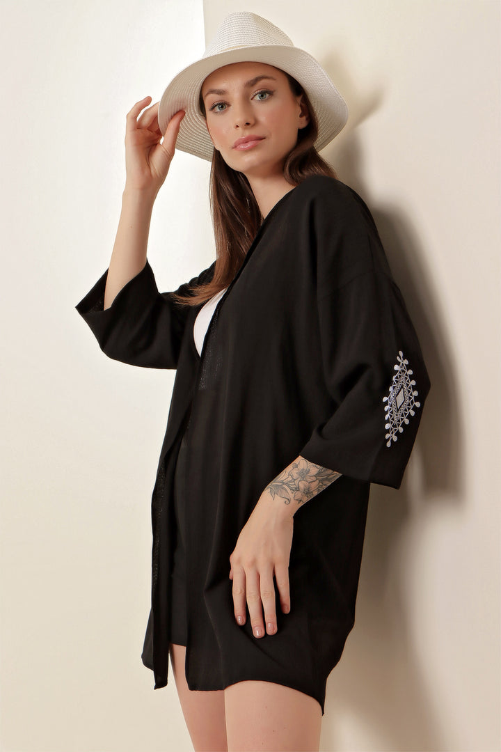 BGD Women Embroidered Kimono - Black - Avondale