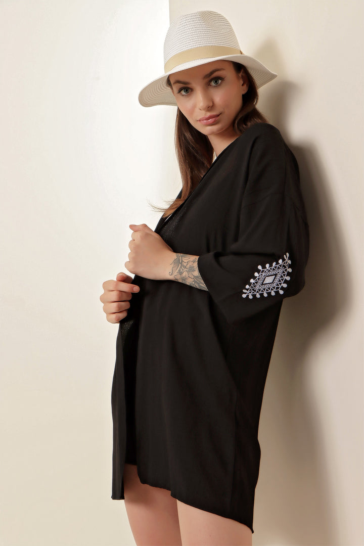 BGD Women Embroidered Kimono - Black - Avondale