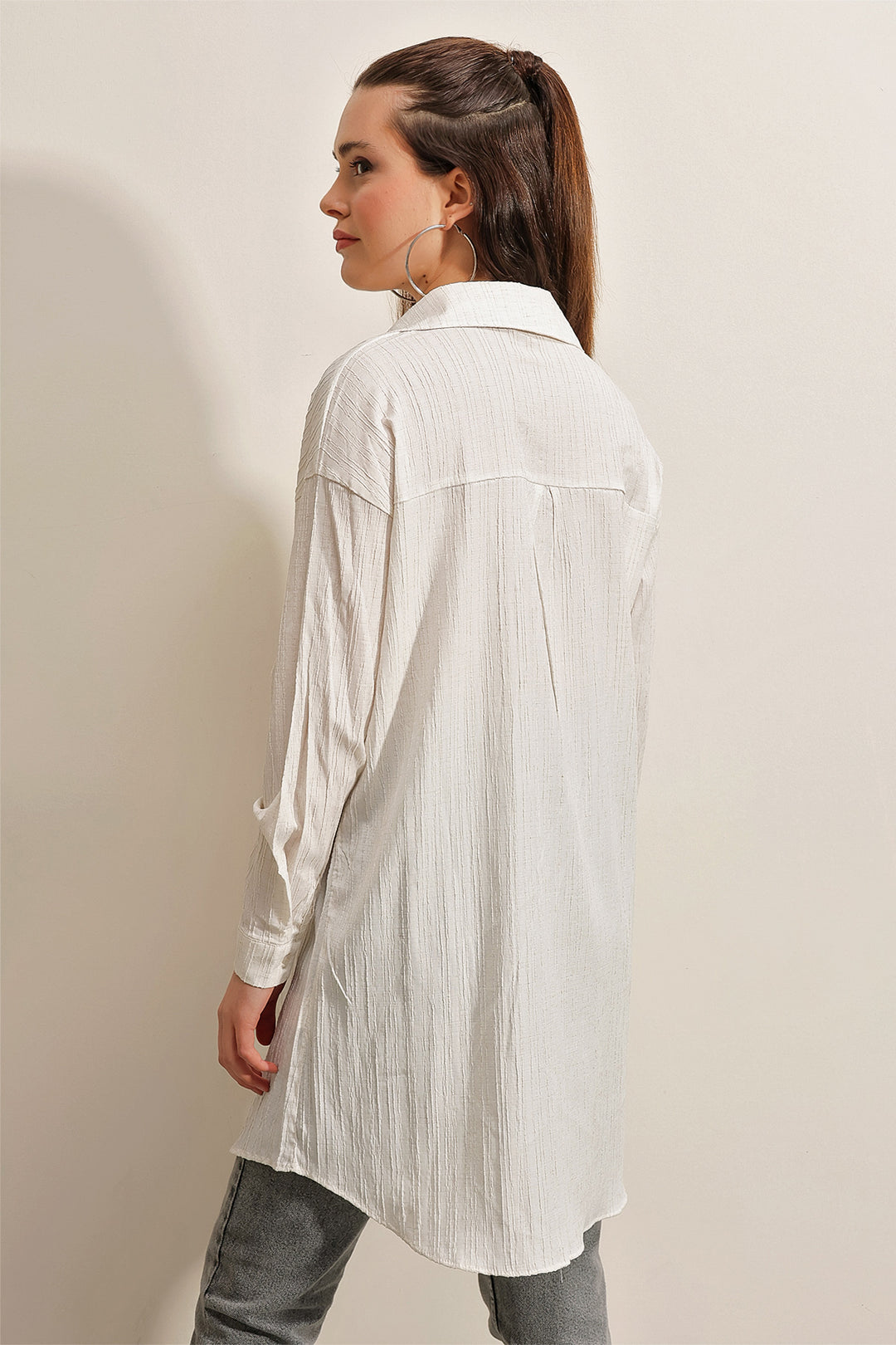 BGD Women Woven Long Shirt - White - Avondale