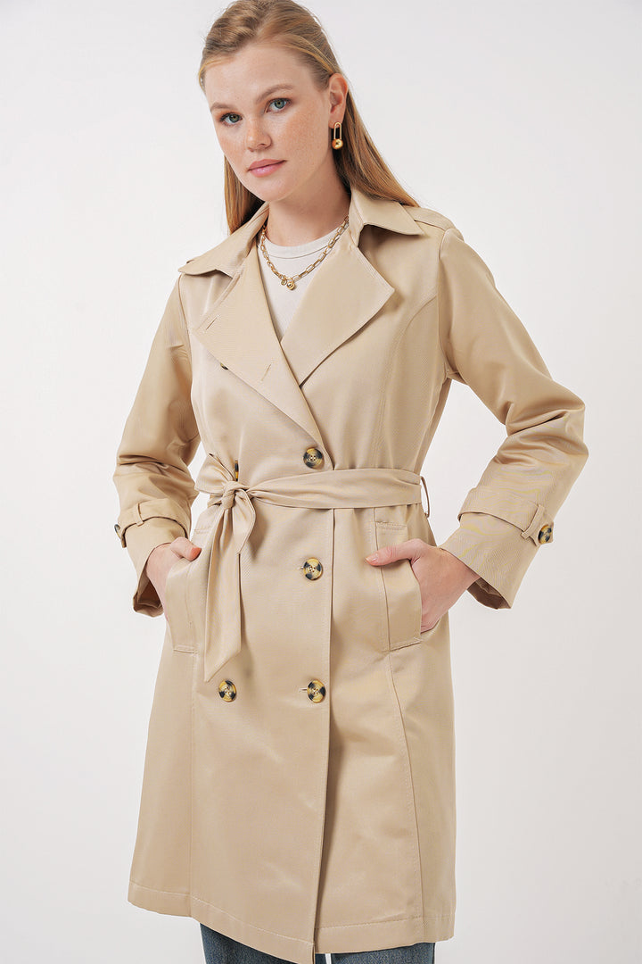 BGD Women Double-Breasted Trench Coat - Beige - Río Grande
