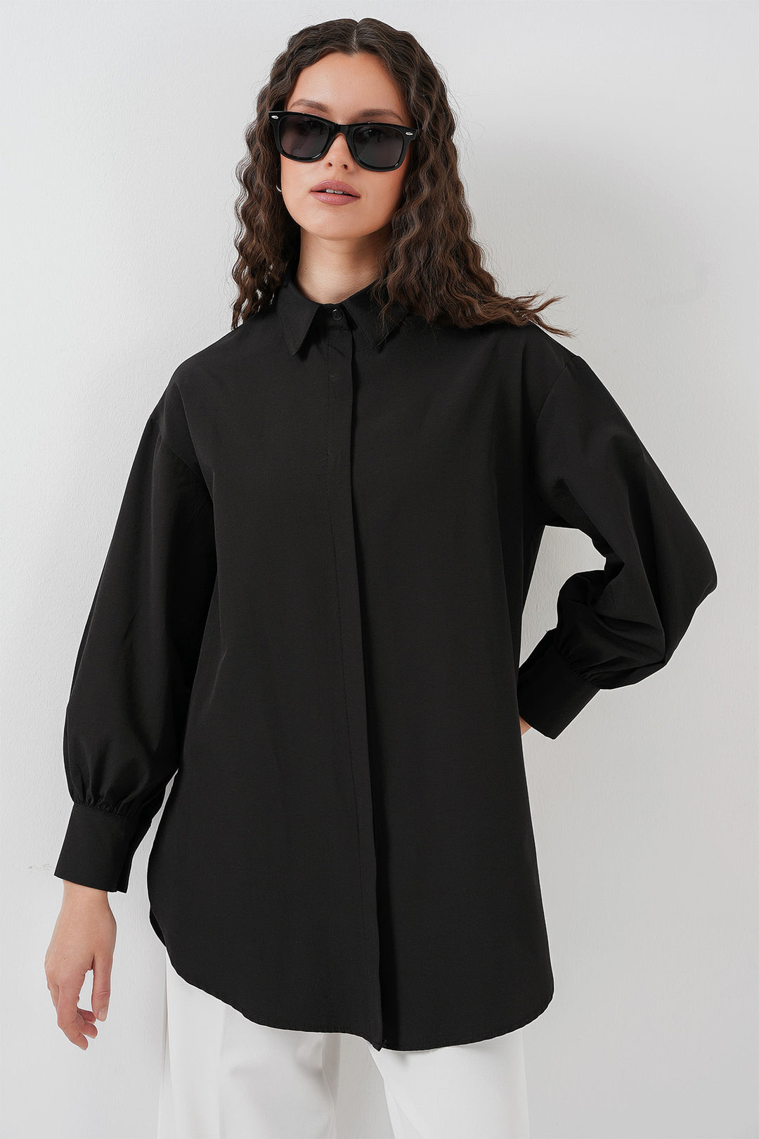 BGD Women Oversized Long Shirt Tunic - Black - Campbell