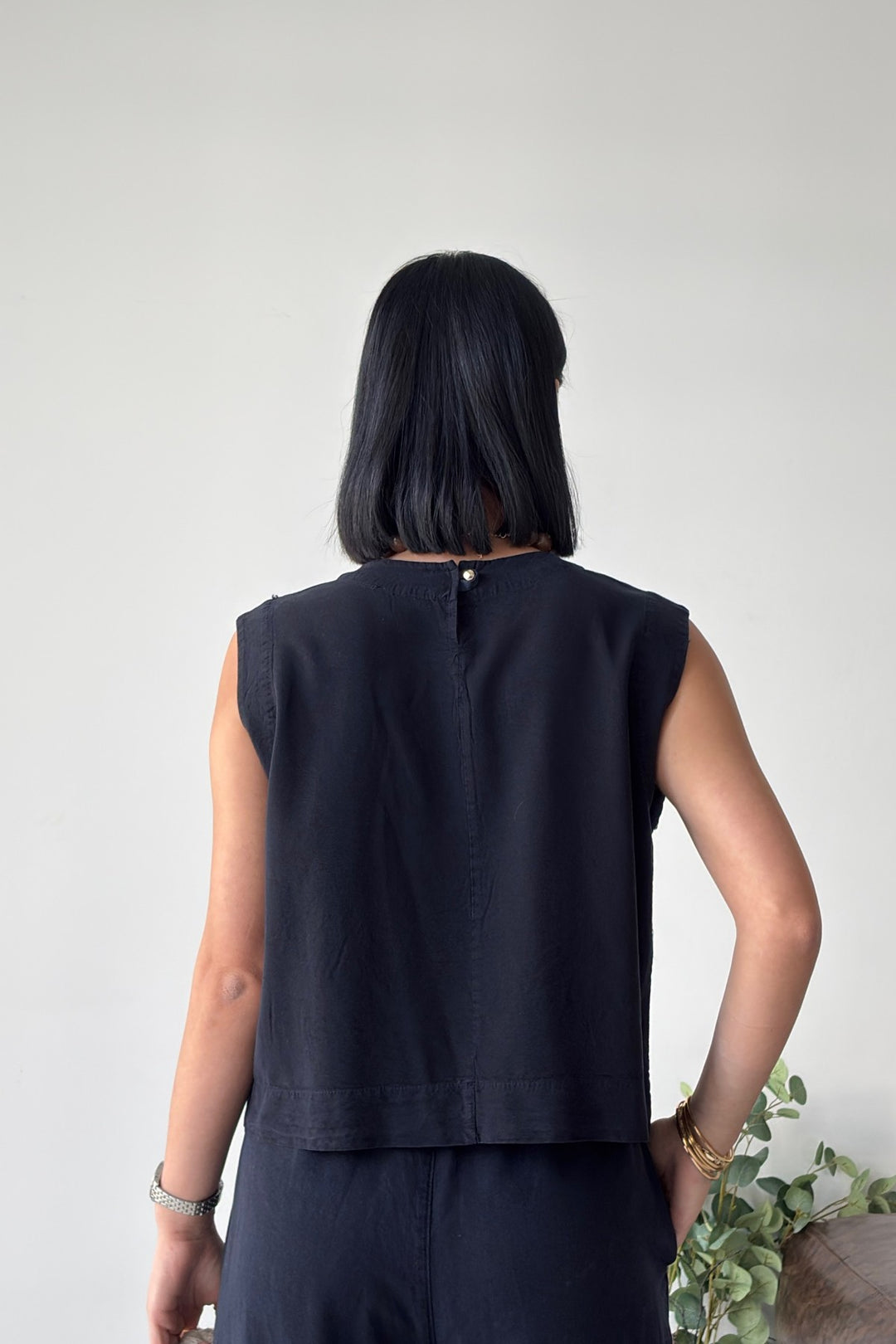 XLJ Sleeveless Blouse - Madrid