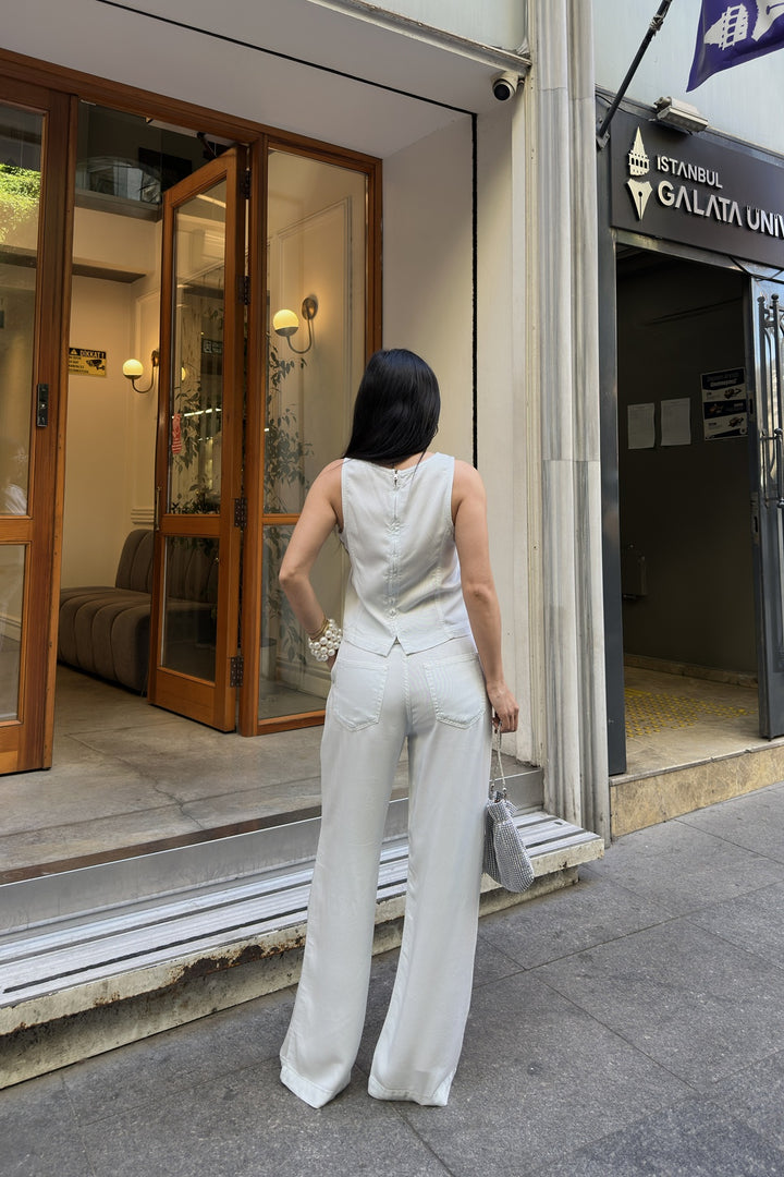 XLJ Sleeveless Blouse and Lace-Up Relaxed Pants Set 3214 - Clondalkin