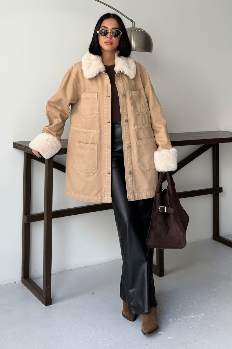 XLJ Medium Denim Jacket with Fur Details - Petatlán