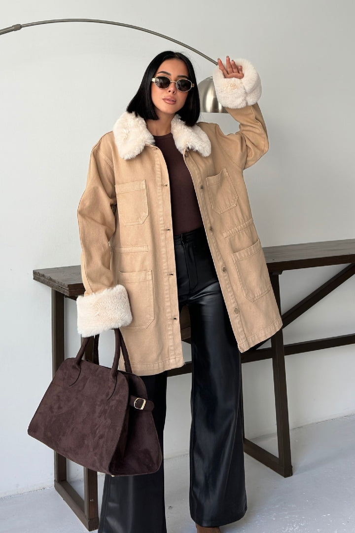 XLJ Medium Denim Jacket with Fur Details - Petatlán