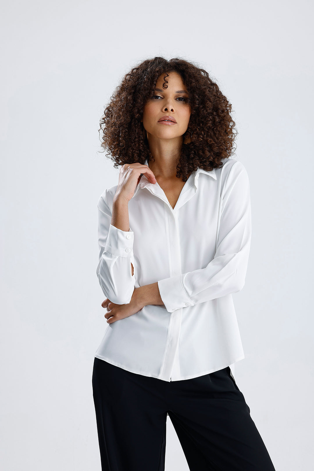 SNS Sense White Dubai Fabric Long Sleeve Hidden Pocket Women's Shirt - Bad Kreuznach