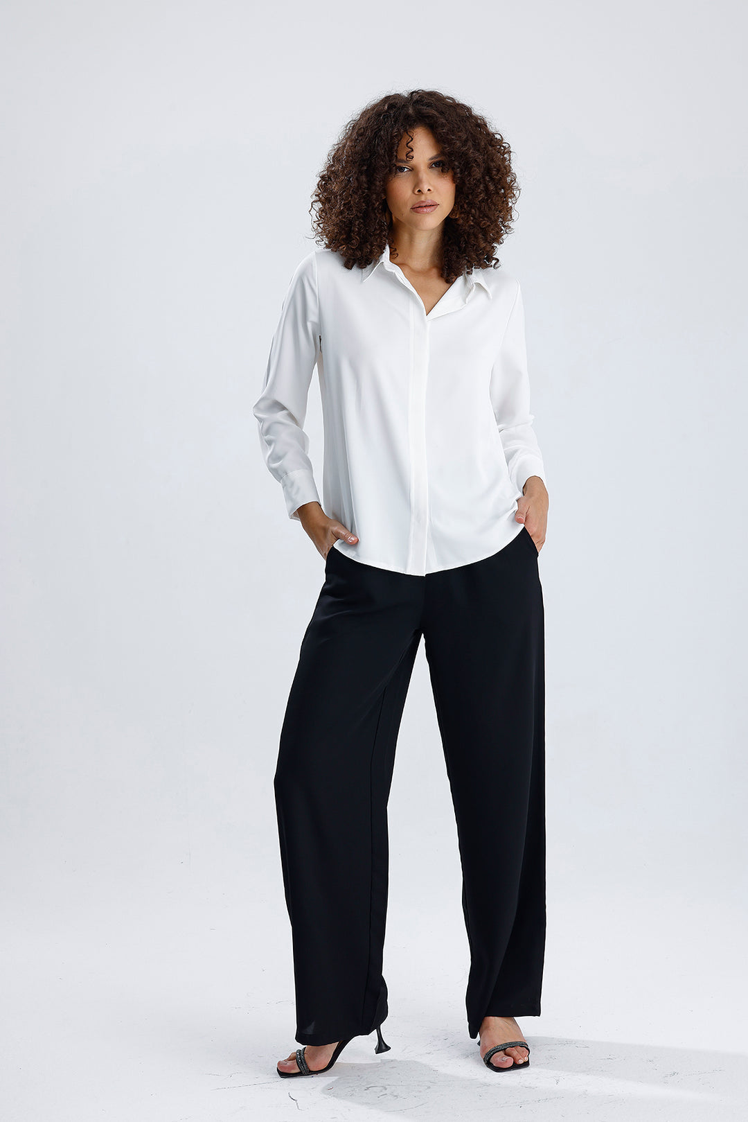 SNS Sense White Dubai Fabric Long Sleeve Hidden Pocket Women's Shirt - Bad Kreuznach