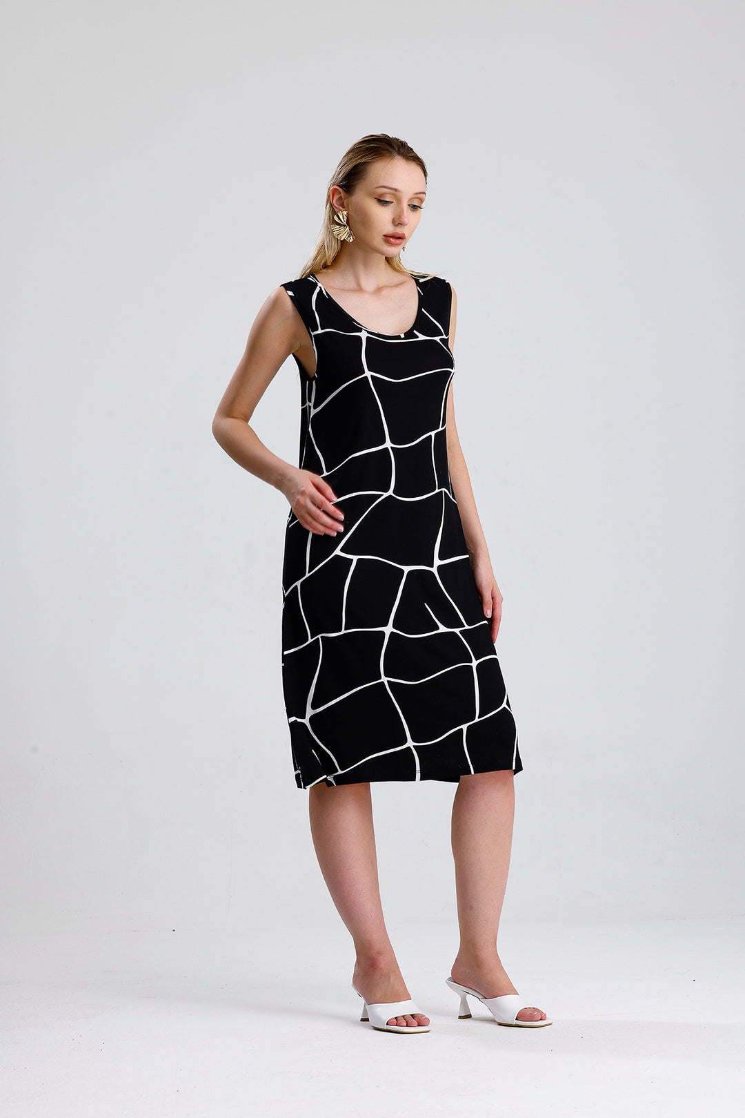 SNS Sense Black Ecru Square Pattern Sleeveless Printed Midi Viscose Dress - Battle Creek