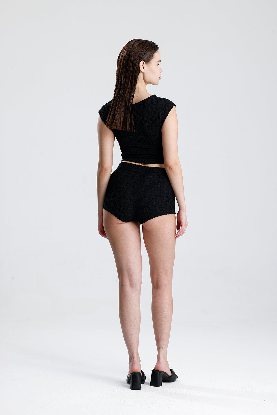 SNS Sense Siyah Bürümcük Kumaş Şort - Dráma