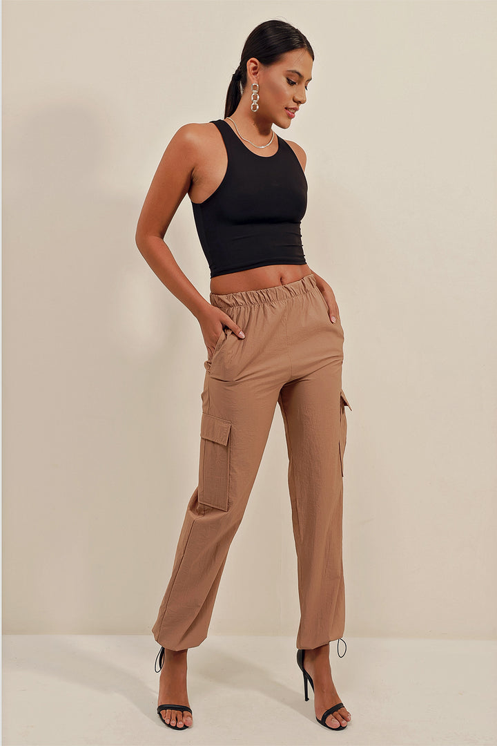 BGD Women Parachute Pants - Biscuit - Burnsville