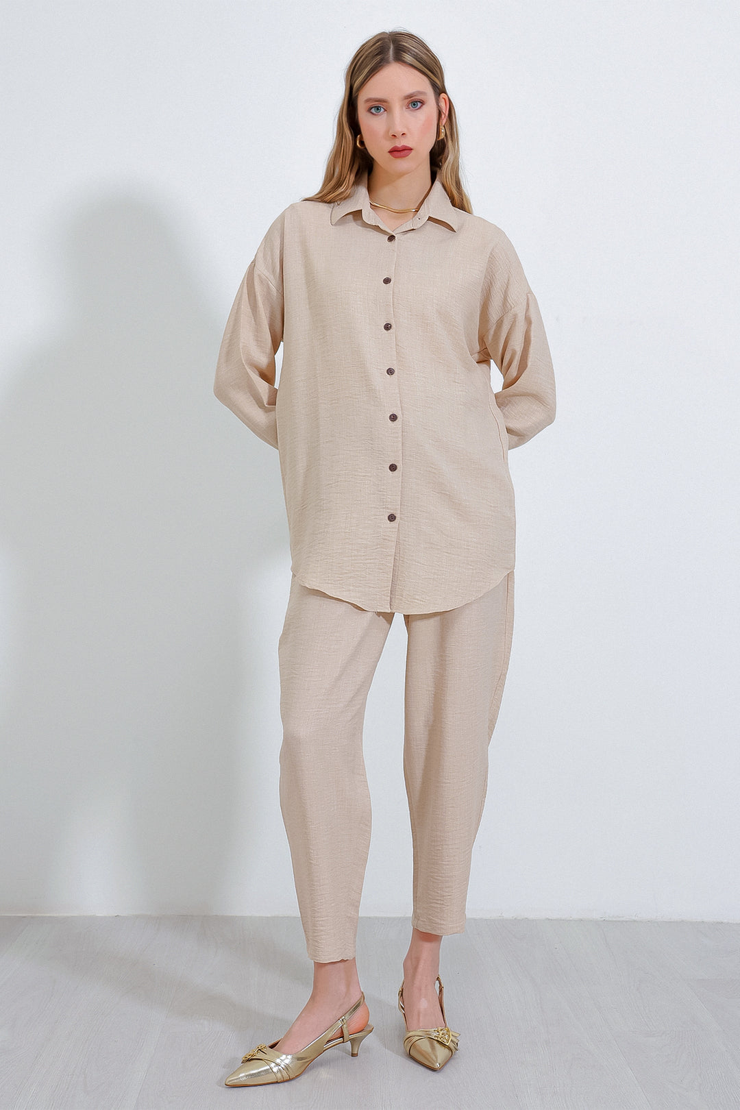 BGD Women Woman Beige Oversize Linen Suit 6622 - Avondale