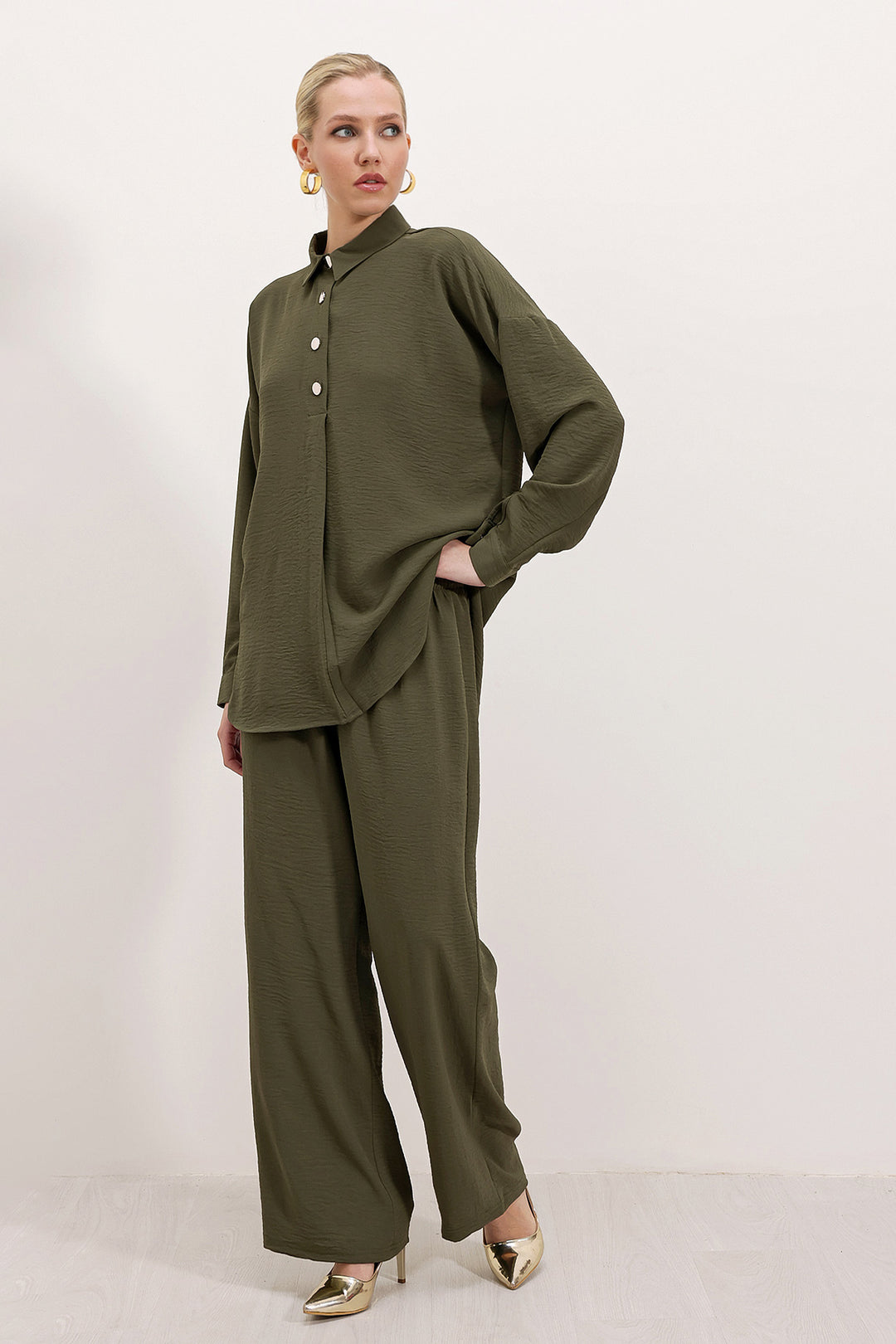 BGD Women Oversize Top and Bottom Set - Dark Khaki - Avondale