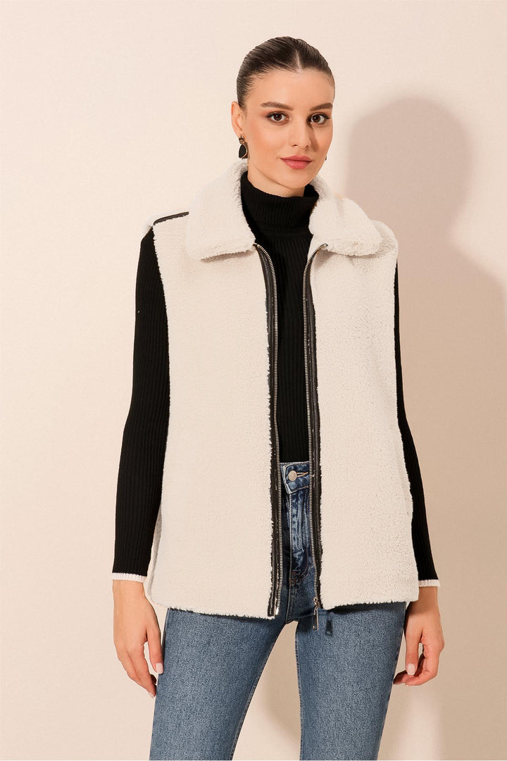 BGD Women Plush Vest - White - Milford city