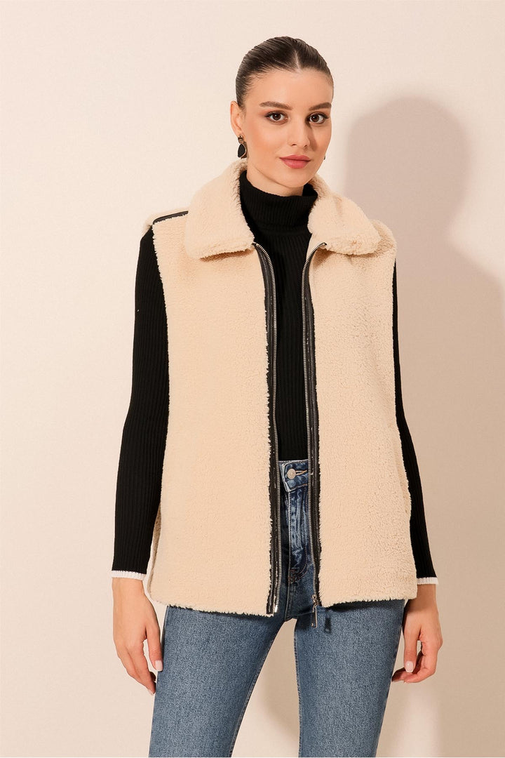 BGD Women Plush Vest - Cream - Avondale