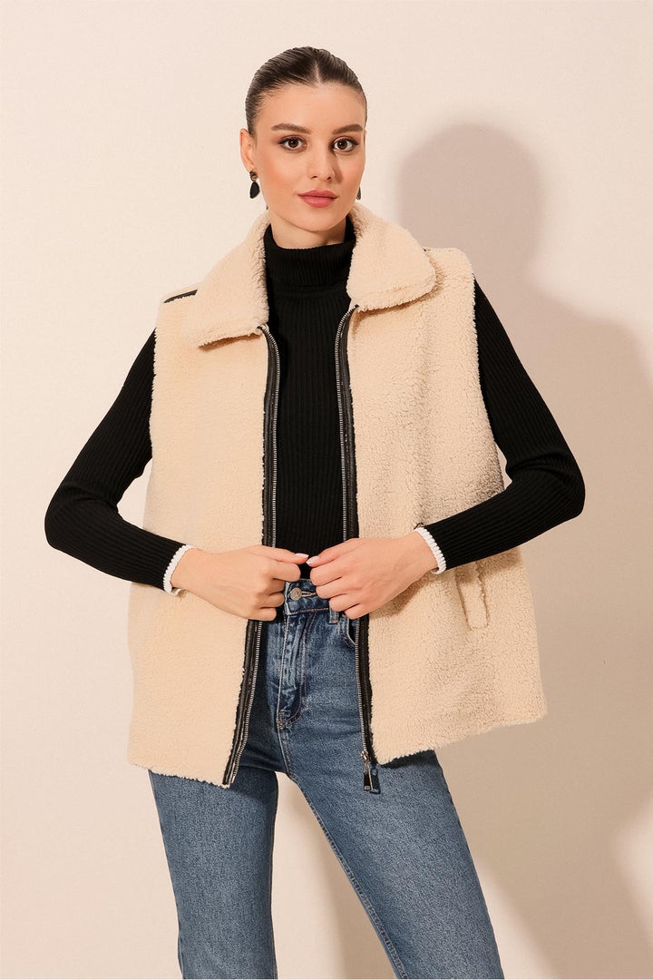 BGD Women Plush Vest - Cream - Avondale
