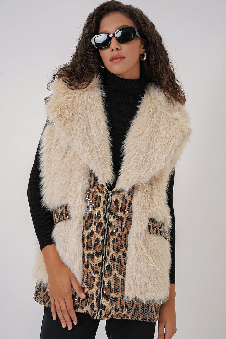 BGD Women Faux Fur Vest - Cream - Lagkadás