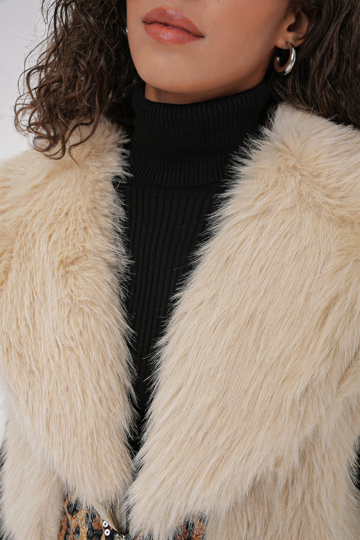BGD Women Faux Fur Vest - Cream - Lagkadás