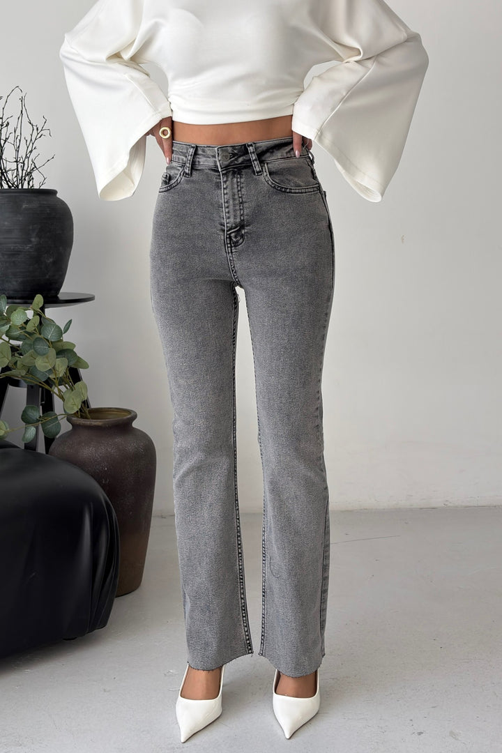 XLJ High Waist Mom Fit Jean with Flared Leg and Fringe Ending 1706 - Dubuque
