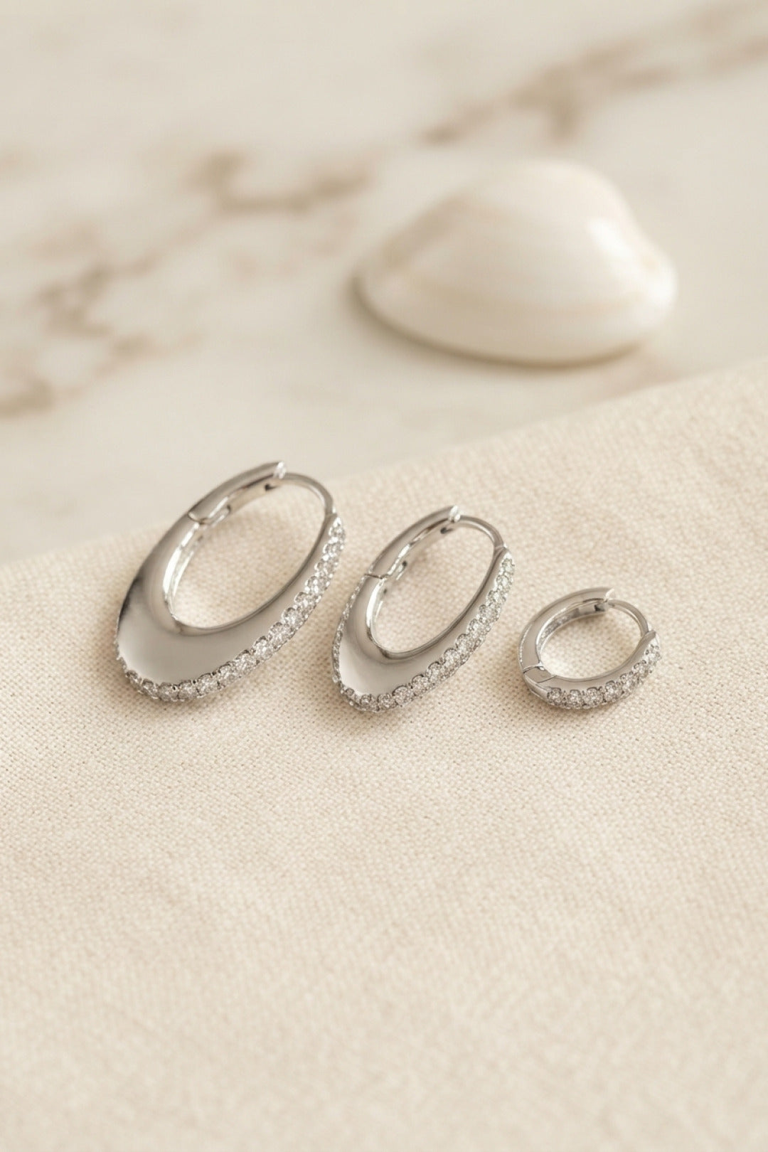 EBJ Gümüş Renk Oval Halka Model Zirkon Taşlı 3 lü Küpe Set - East Meadow