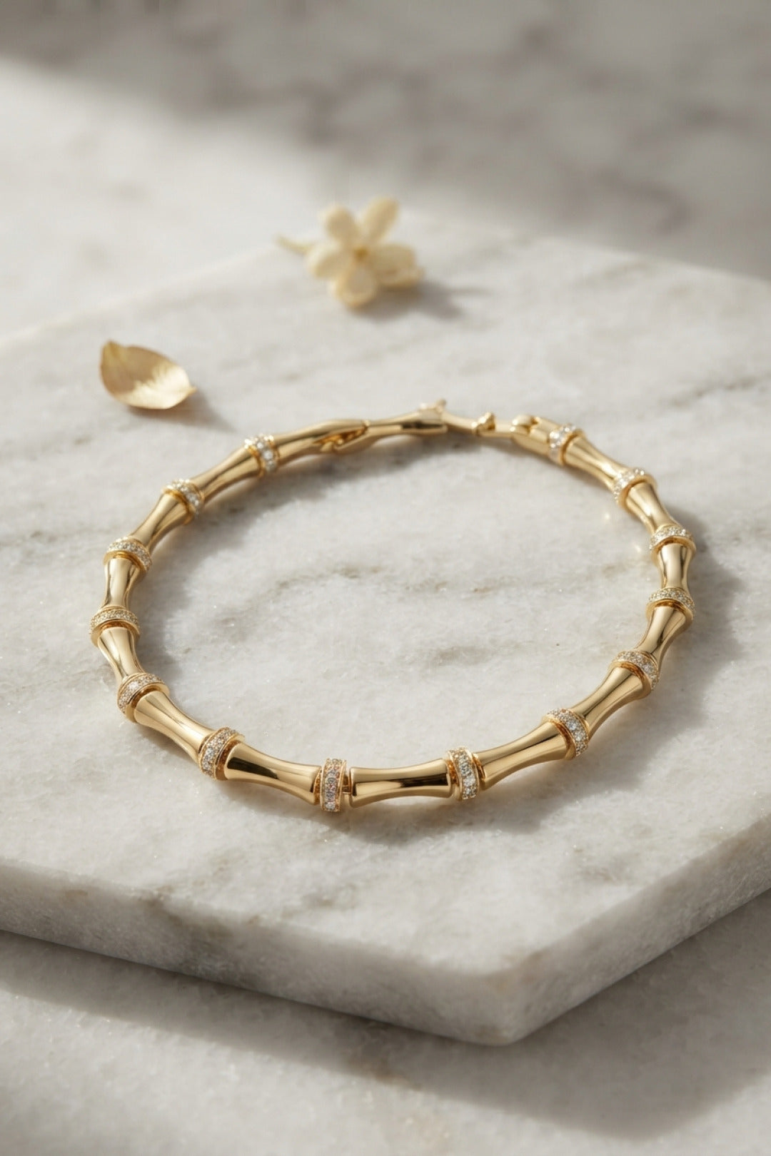 EBJ Gold Renk Bambu Model Zirkon Taşlı Kadın Bileklik - Binghamton