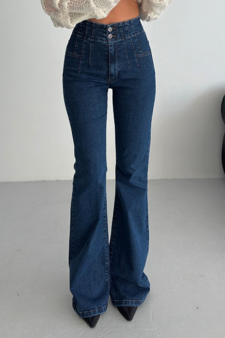 XLJ Flared Jeans with Darts on Front Waist - La Porte