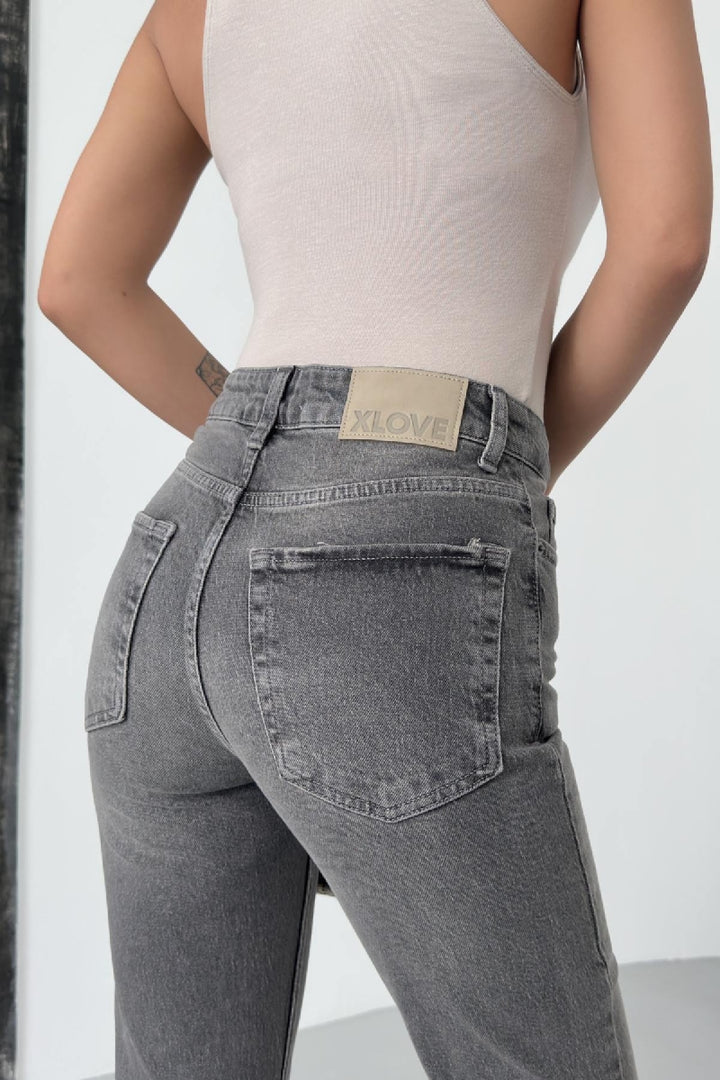 XLJ Stove Pipe Leg High Waist Jeans - Fishers