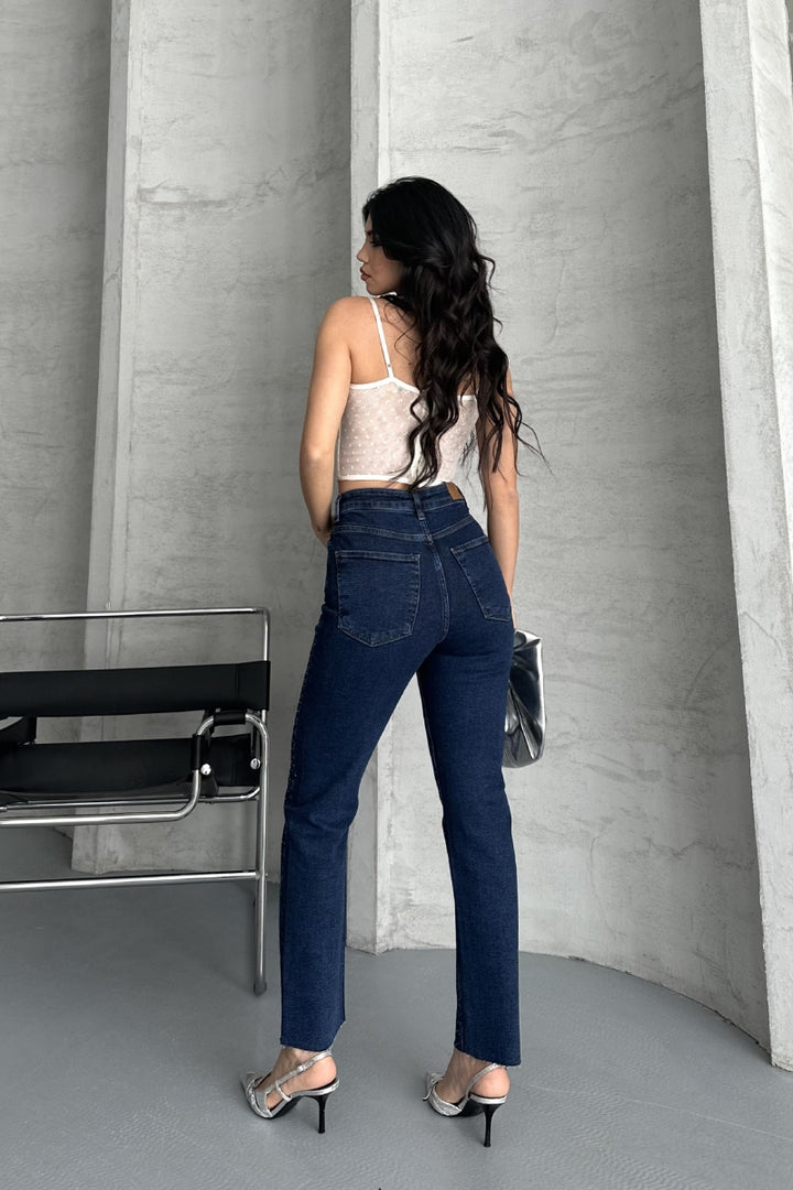 XLJ Mom Jeans with Metal Piece Details - West Fargo