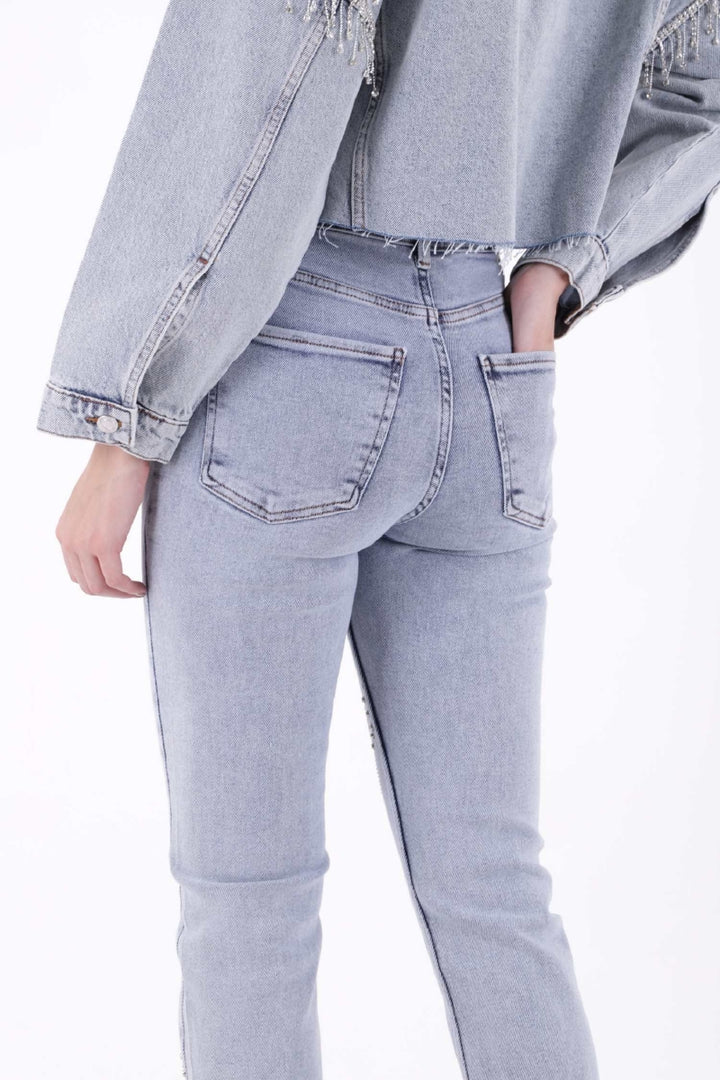 XLJ Mom Fit Jeans with Cross Rhinestone Detail - Zürich